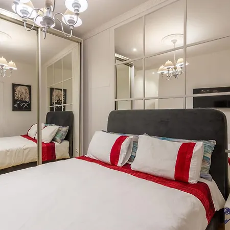 3 Bedrooms Luxury And Space Champs Elysees Apartment